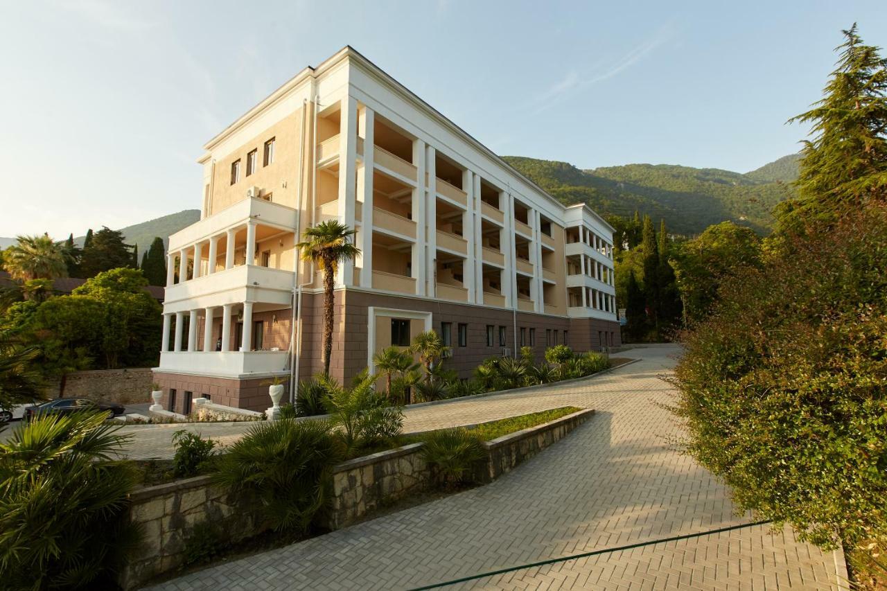Old Gagra Hotel Exterior photo
